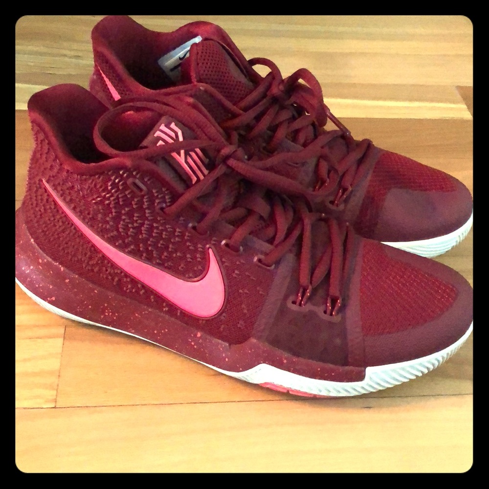 Nike Kyrie Irving 3 basketball shoes size 8 men’s